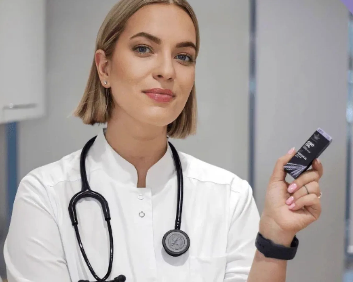 Healthcare professional with Hempo product