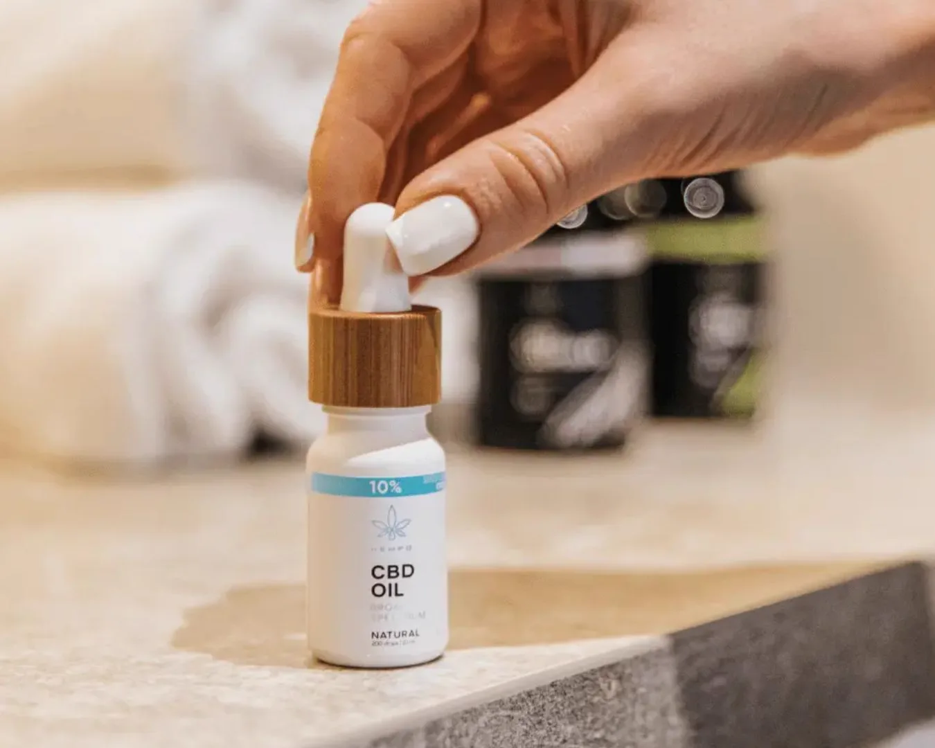 Hempo CBD oil dropper bottle